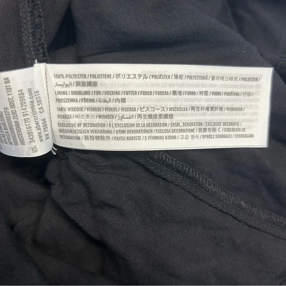 Hollister Women’s Fully Lined Accordion Pleated Skirt in Black, Size Small - Picture 6 of 6